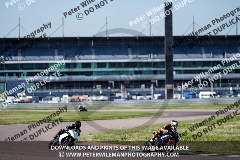 Rockingham no limits trackday;enduro digital images;event digital images;eventdigitalimages;no limits trackdays;peter wileman photography;racing digital images;rockingham raceway northamptonshire;rockingham trackday photographs;trackday digital images;trackday photos